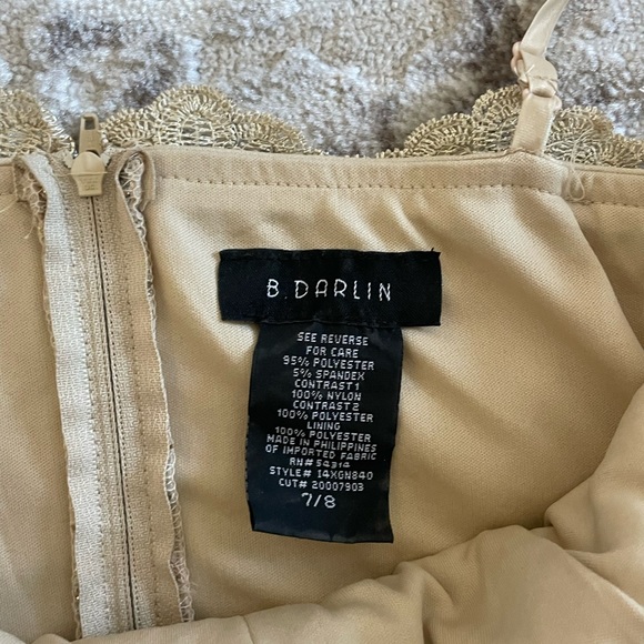 Graduation dress, with gold top and black skirt. Excellent conditions. - Picture 3 of 5